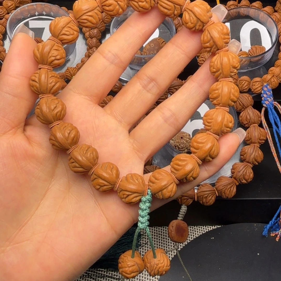 吊坠桃核野生金蟾1.4尺寸