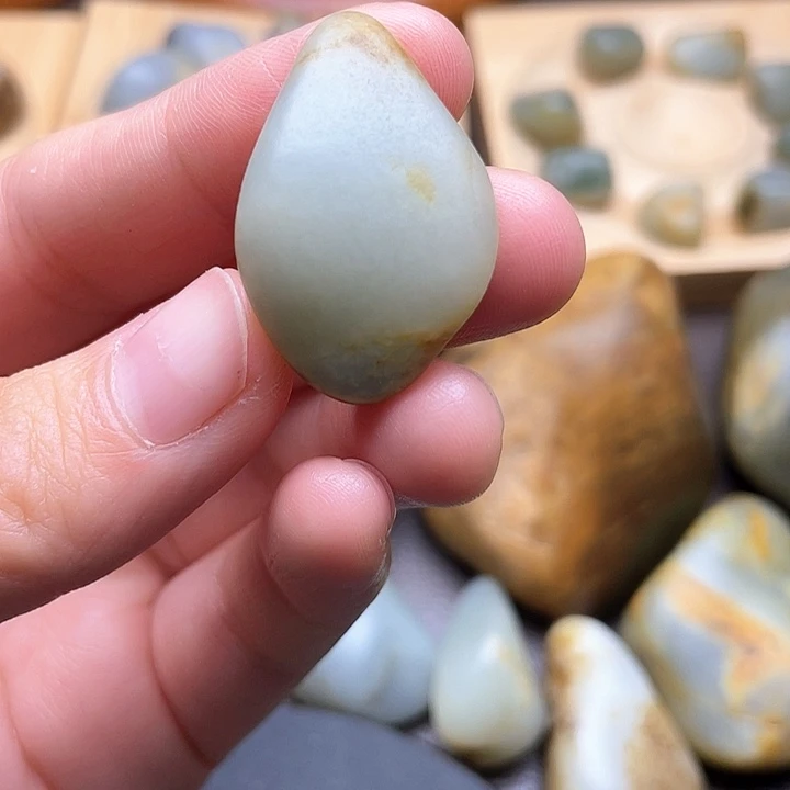 颈饰未镶嵌和田玉9