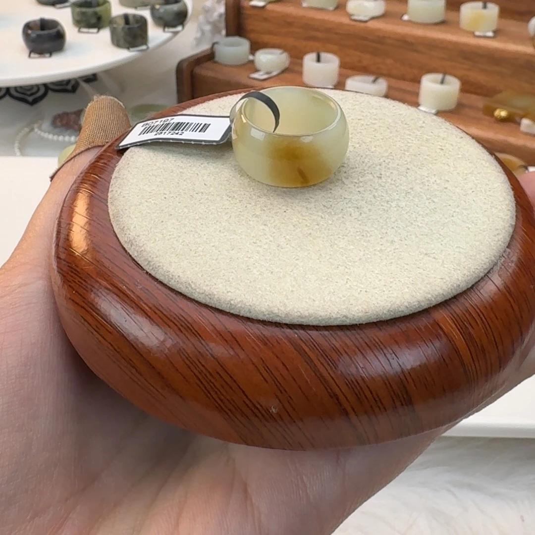 和田玉未镶嵌戒指飘糖墩墩17.03mmj190