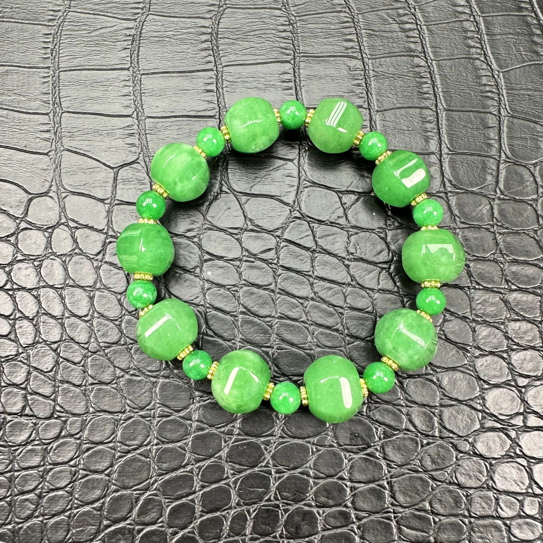 缅A老坑老料设计款隔珠手串