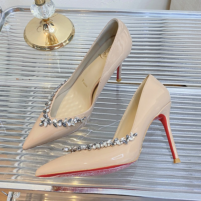 裸色高跟鞋女2025爆款洋气细跟红底尖头不累脚高级感单鞋小众时尚