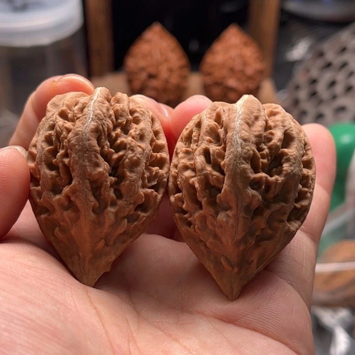 文玩核桃把件楸大胖70