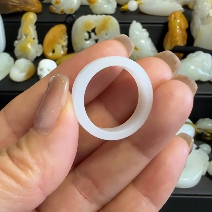 和田玉戒指未镶嵌