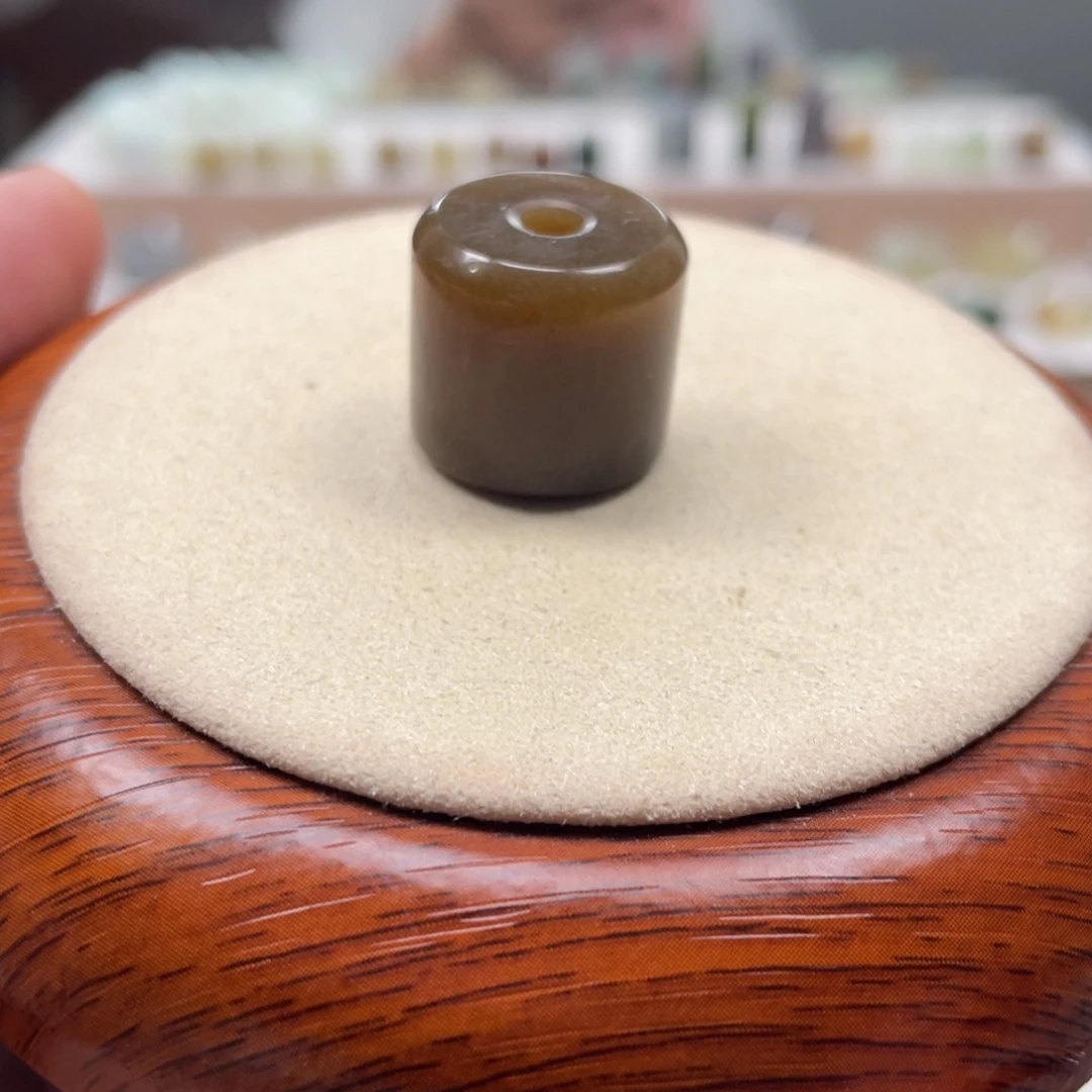 汤***汤未镶嵌戒指和田玉