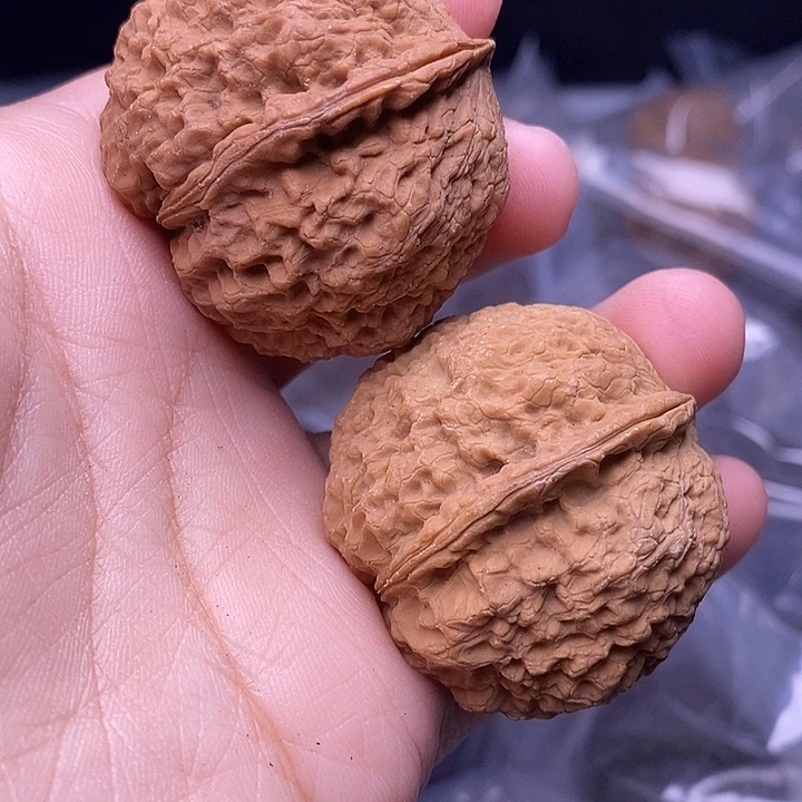 文玩核桃吊坠   94