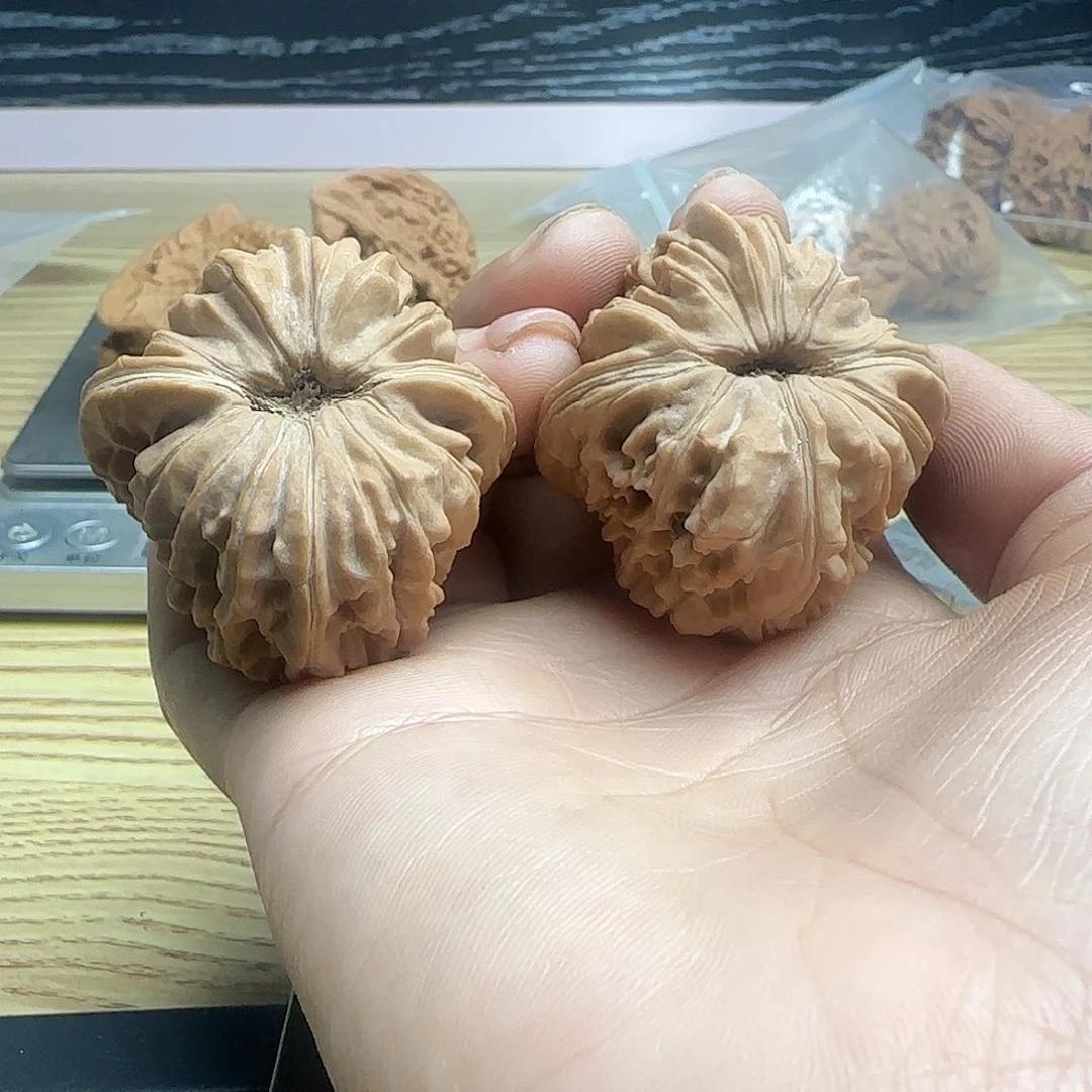 小***爸桃核吊坠核桃核桃