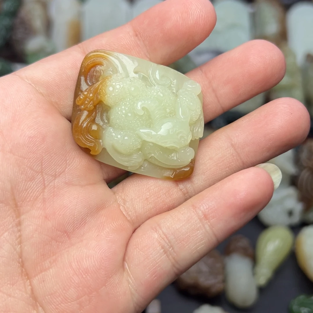 和田玉未镶嵌挂件