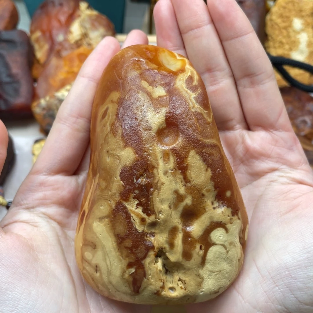 琥珀珠宝奇石未镶嵌