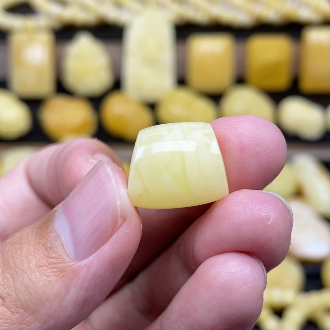 琥珀未镶嵌裸石琥珀蜜蜡