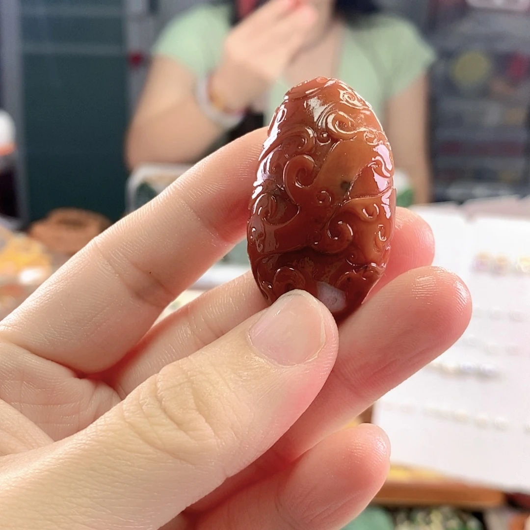 南红玛瑙未镶嵌颈饰