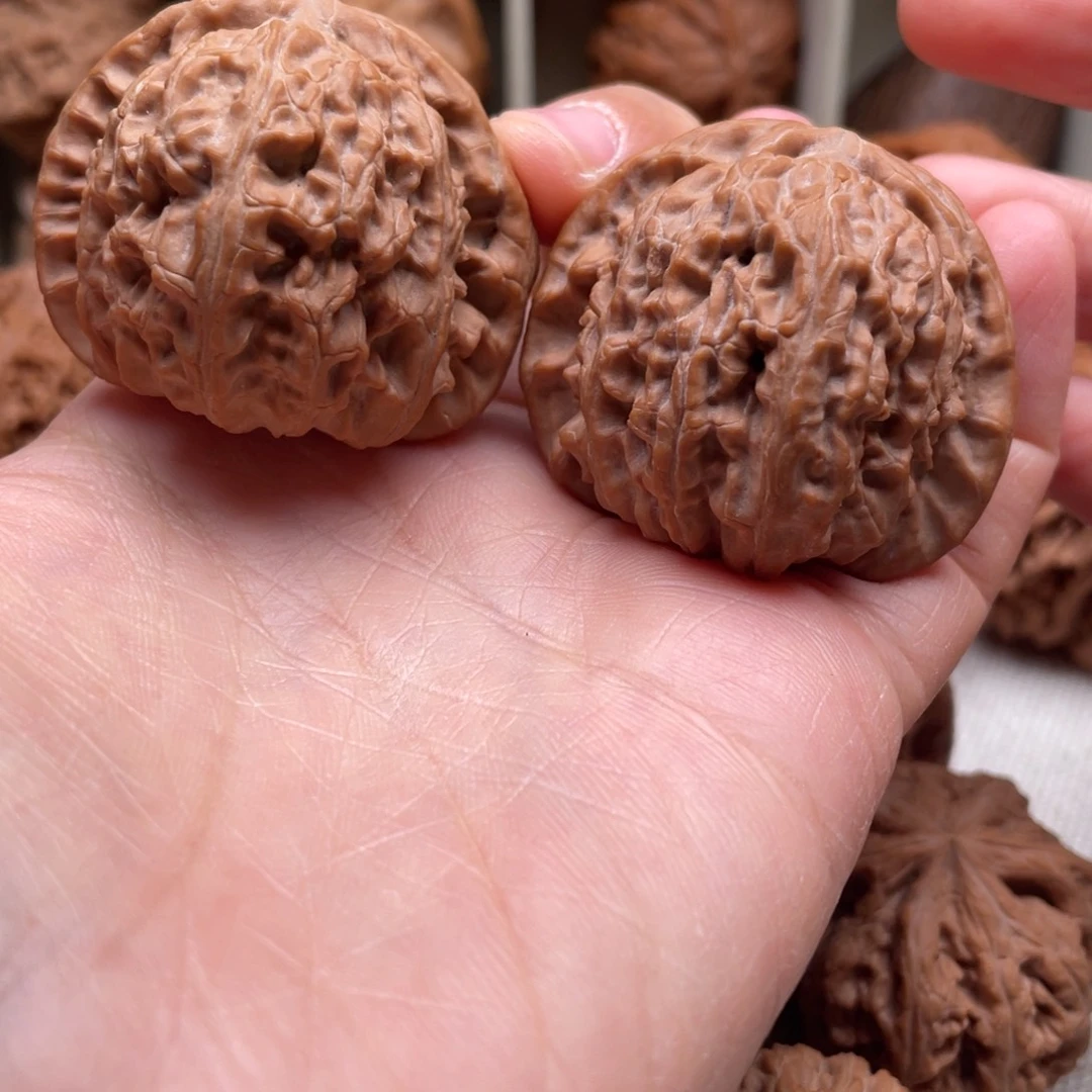 咻***文玩核桃吊坠4.2.5全品白狮子