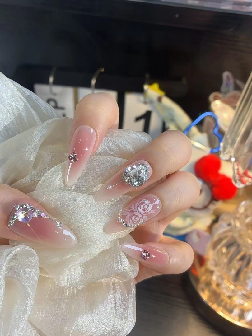 木兰诗语-施家华子钻手绘华子设计款-手工美甲高级感