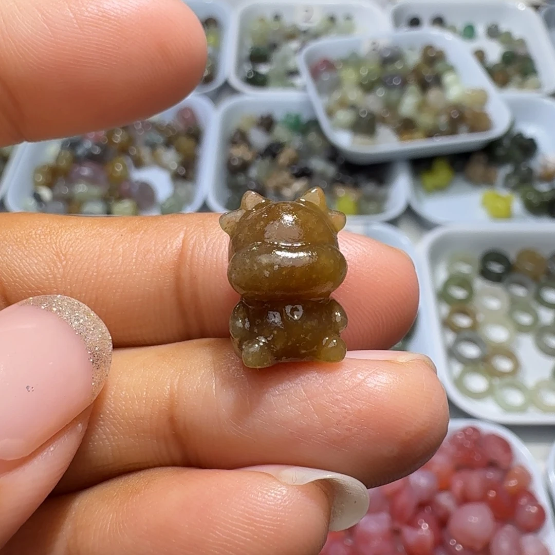 和田玉未镶嵌珠宝奇石