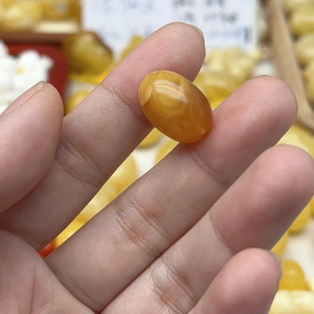 老***享蜜蜡未镶嵌裸石天然