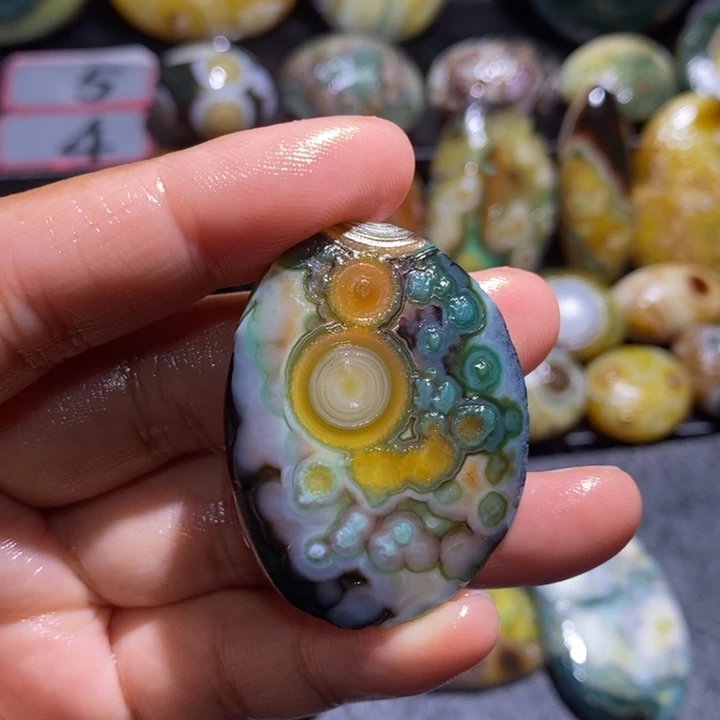 玛瑙/玉髓未镶嵌珠宝半成品72