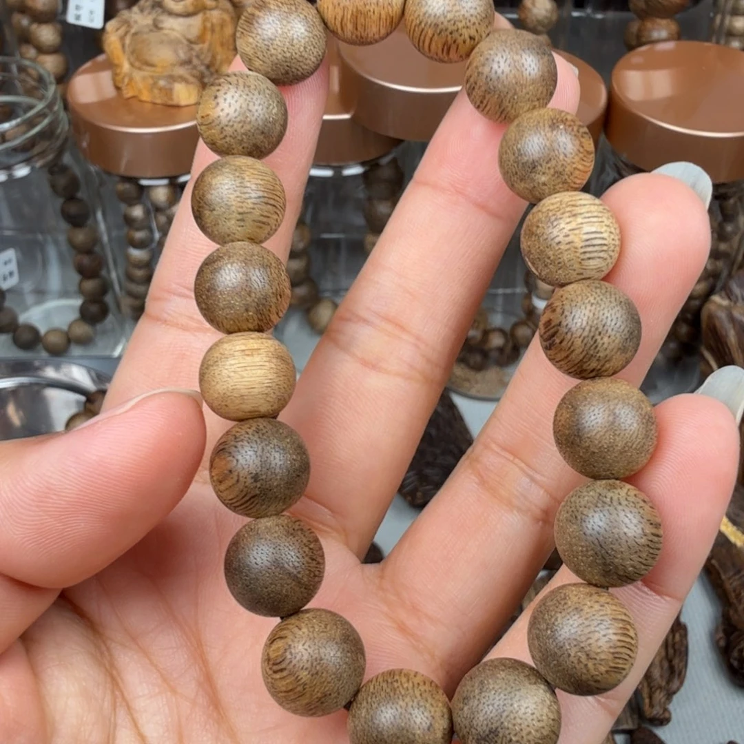 沉香沉香碎屑文莱 1 .1*8 克