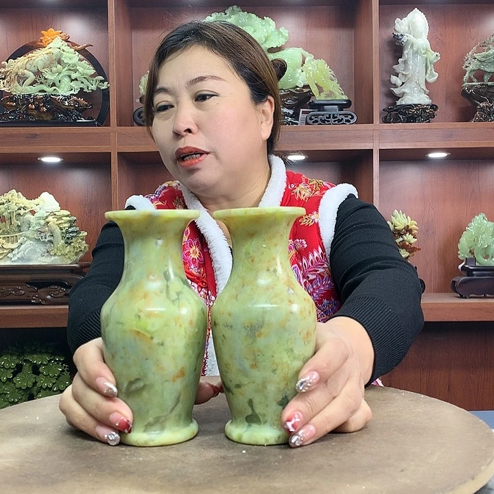 【闪购商品】蛇纹石玉（覆膜）珠宝奇石未镶嵌于*会