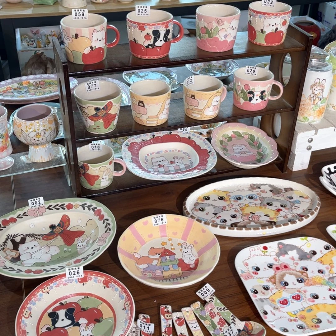 瓷片黑猫作者来了好看