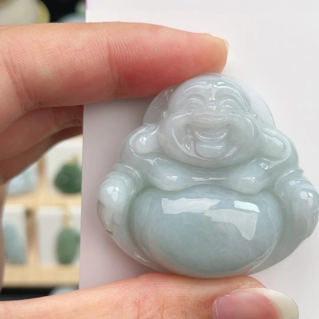 翡翠未镶嵌颈饰佛公