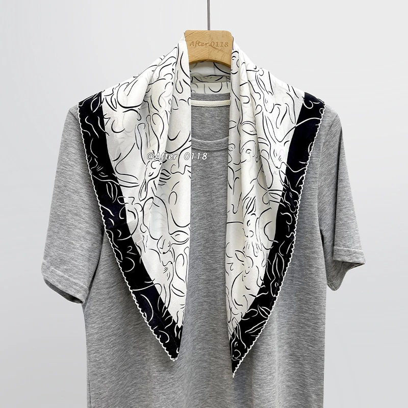 After 成群结队 童趣兔子花纹轻薄款夏日桑蚕丝双绉中方巾丝巾女