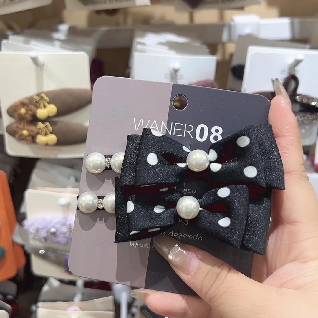 非金属黑色波点鸭夹一对