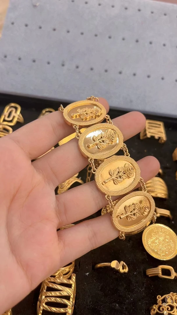 铜合金亚克力手链 铜合金亚克力新款玫瑰花手链