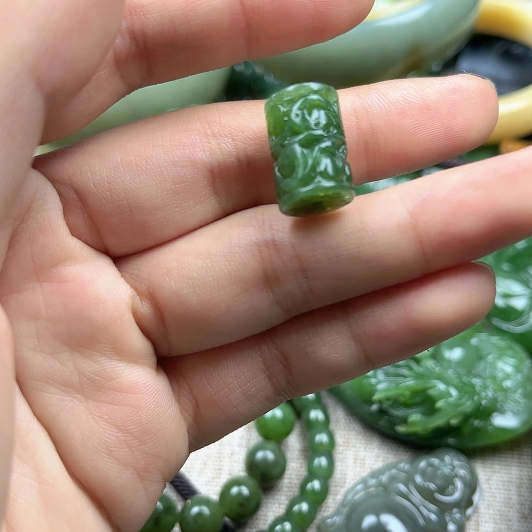 和田玉（碧玉）未镶嵌颈饰
