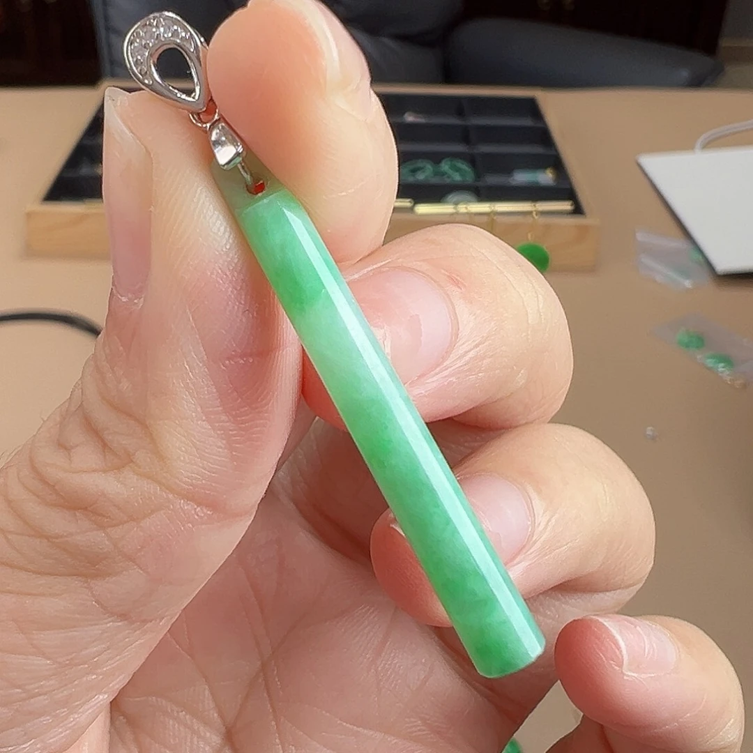 翡翠银S925镶嵌颈饰吊坠35