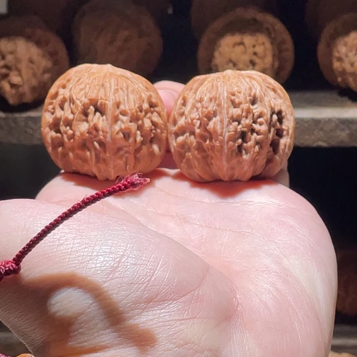 派***星把件文玩核桃39全品磨盘竞拍