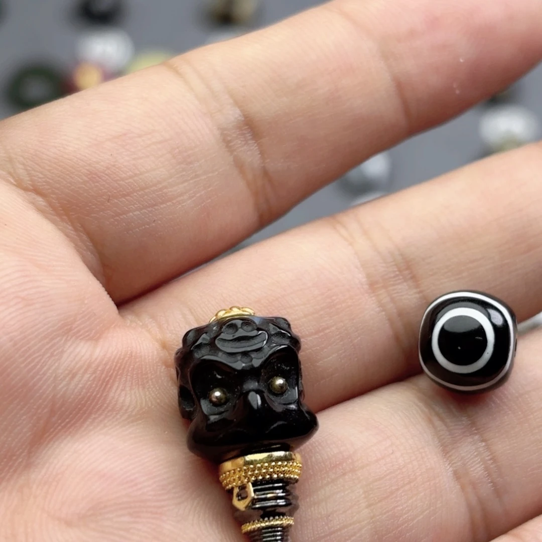 玛瑙/玉髓文玩配饰未镶嵌柯*傅12m双鬼眼