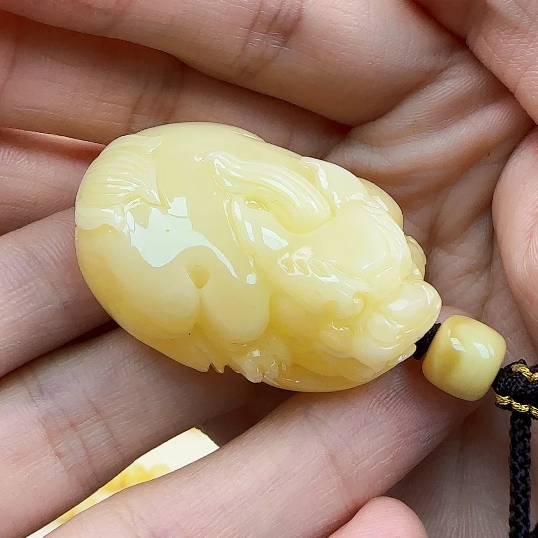 未镶嵌蜜蜡珠宝奇石