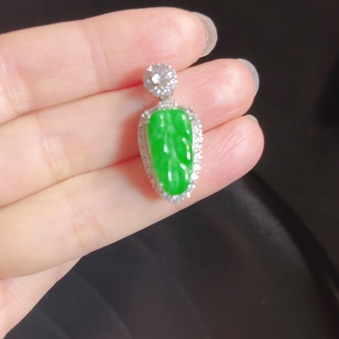 翡翠银S925镶嵌颈饰