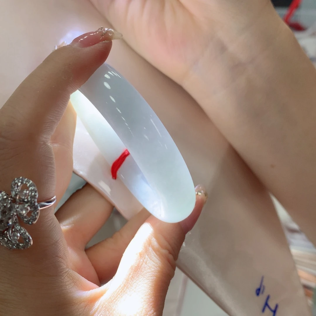 翡翠手镯未镶嵌买断