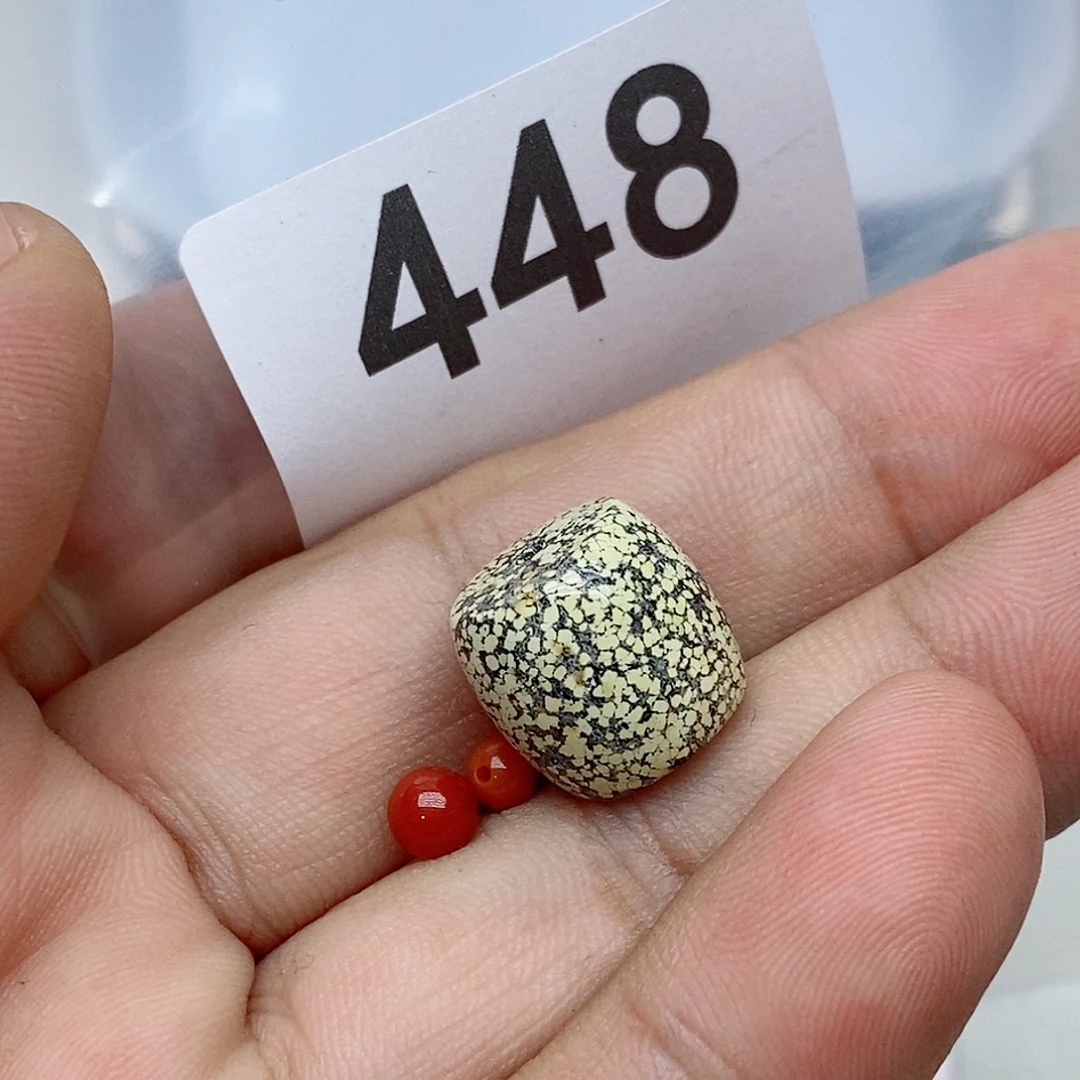 璨***璨南红玛瑙未镶嵌珠宝奇石