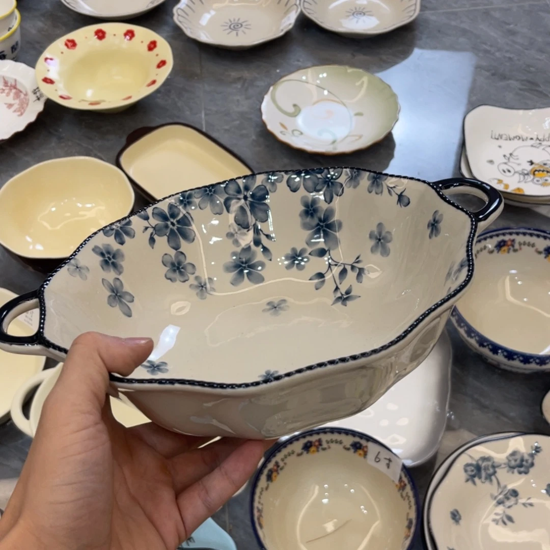 陶瓷微瑕餐具介意勿拍，满18飞！