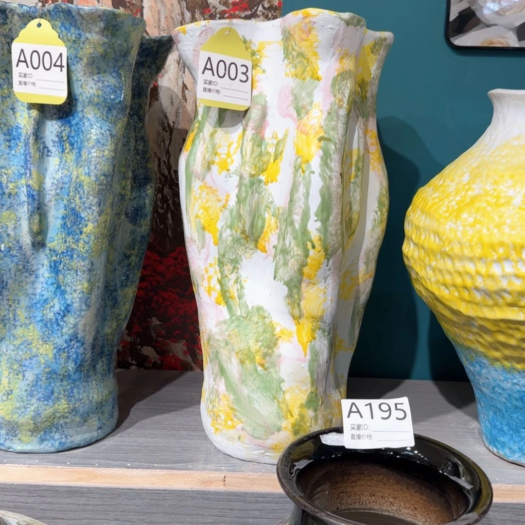 景德镇陶瓷艺术品小*糕