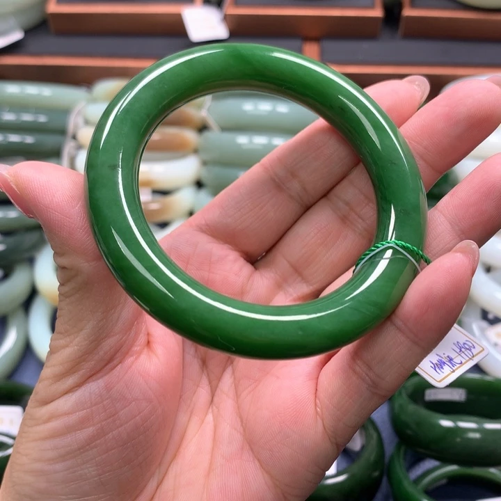 【闪购商品】未镶嵌手镯和田玉（碧玉）24