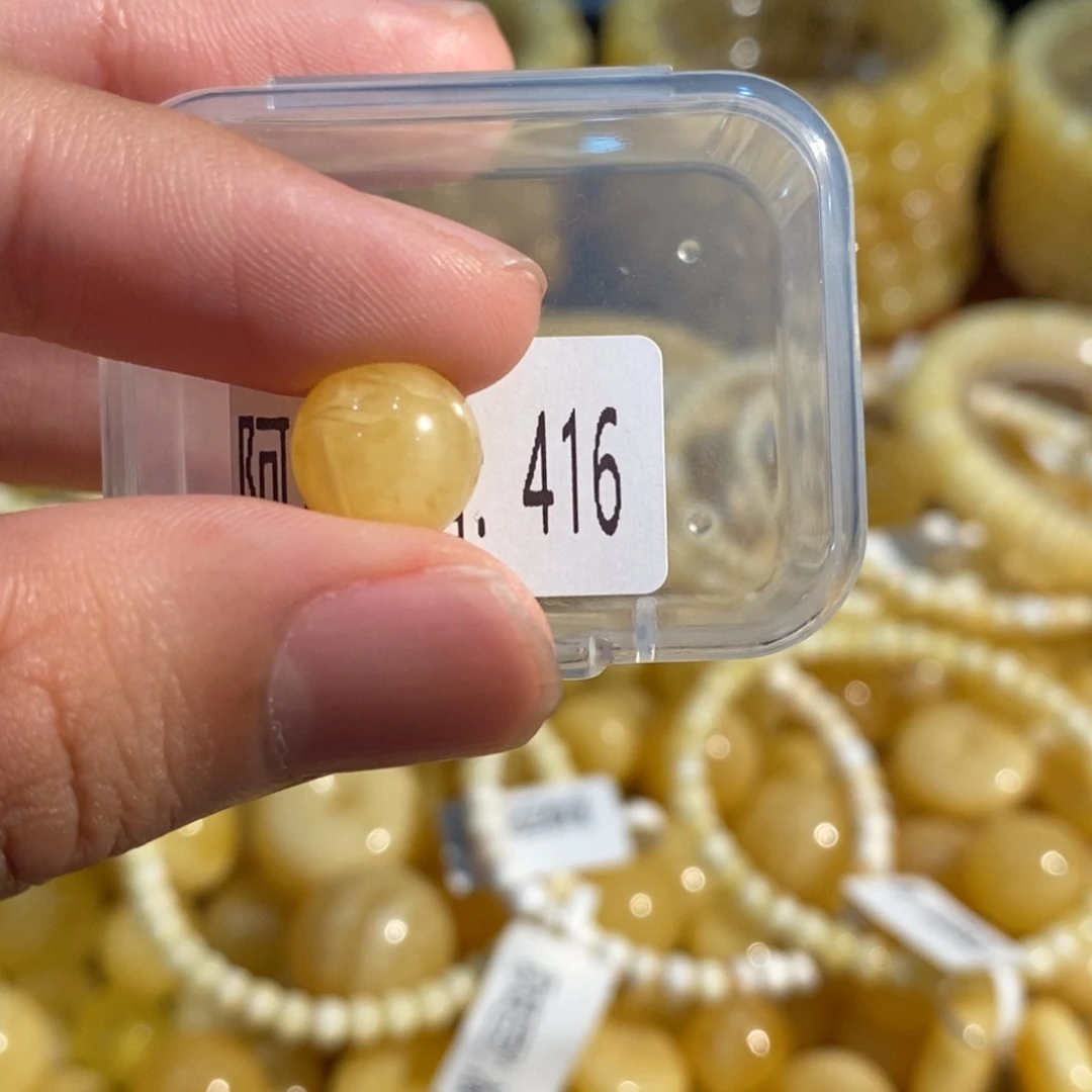 琥珀未镶嵌珠宝奇石416