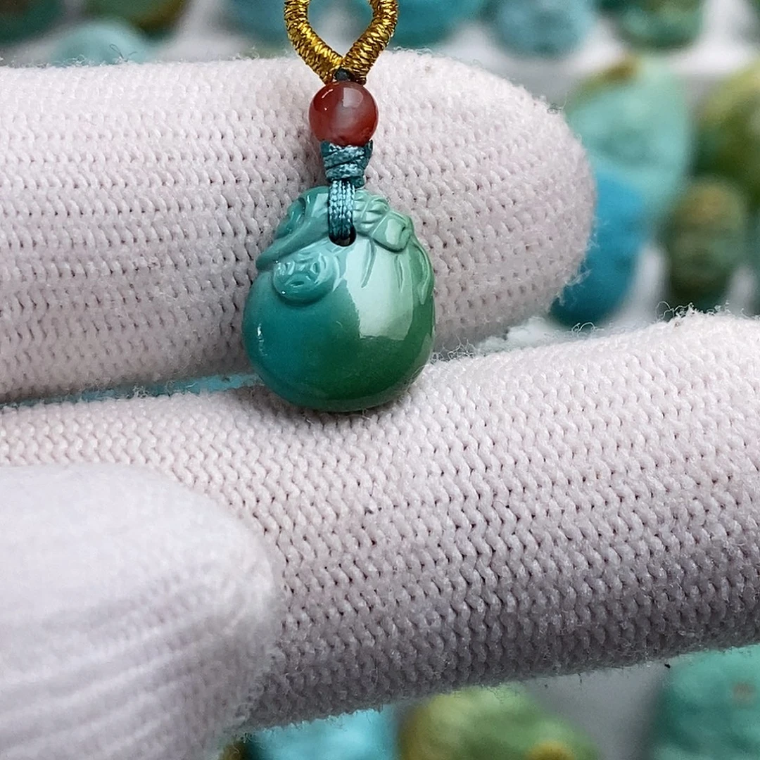 季***影绿松石未镶嵌绿松石