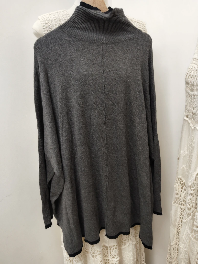 张小小   上衣3099