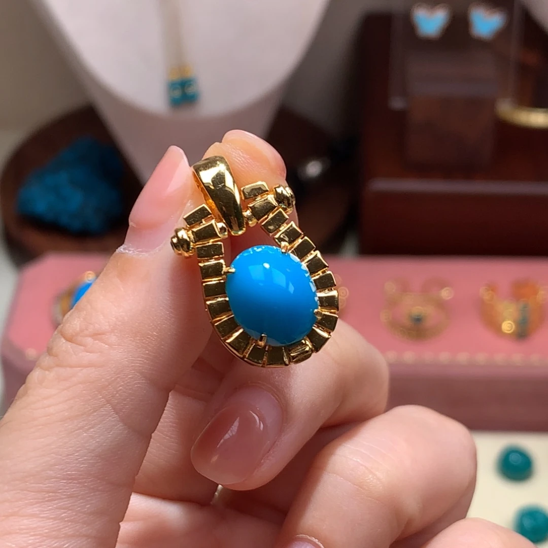 18K金镶嵌绿松石珠宝奇石