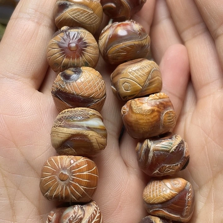 湿***婆未镶嵌颈饰玛瑙/玉髓