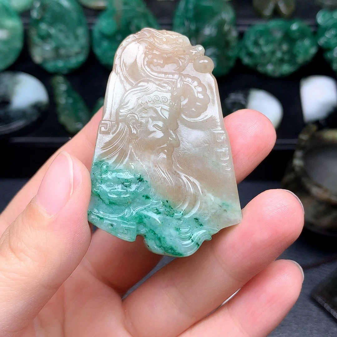 独山玉未镶嵌颈饰