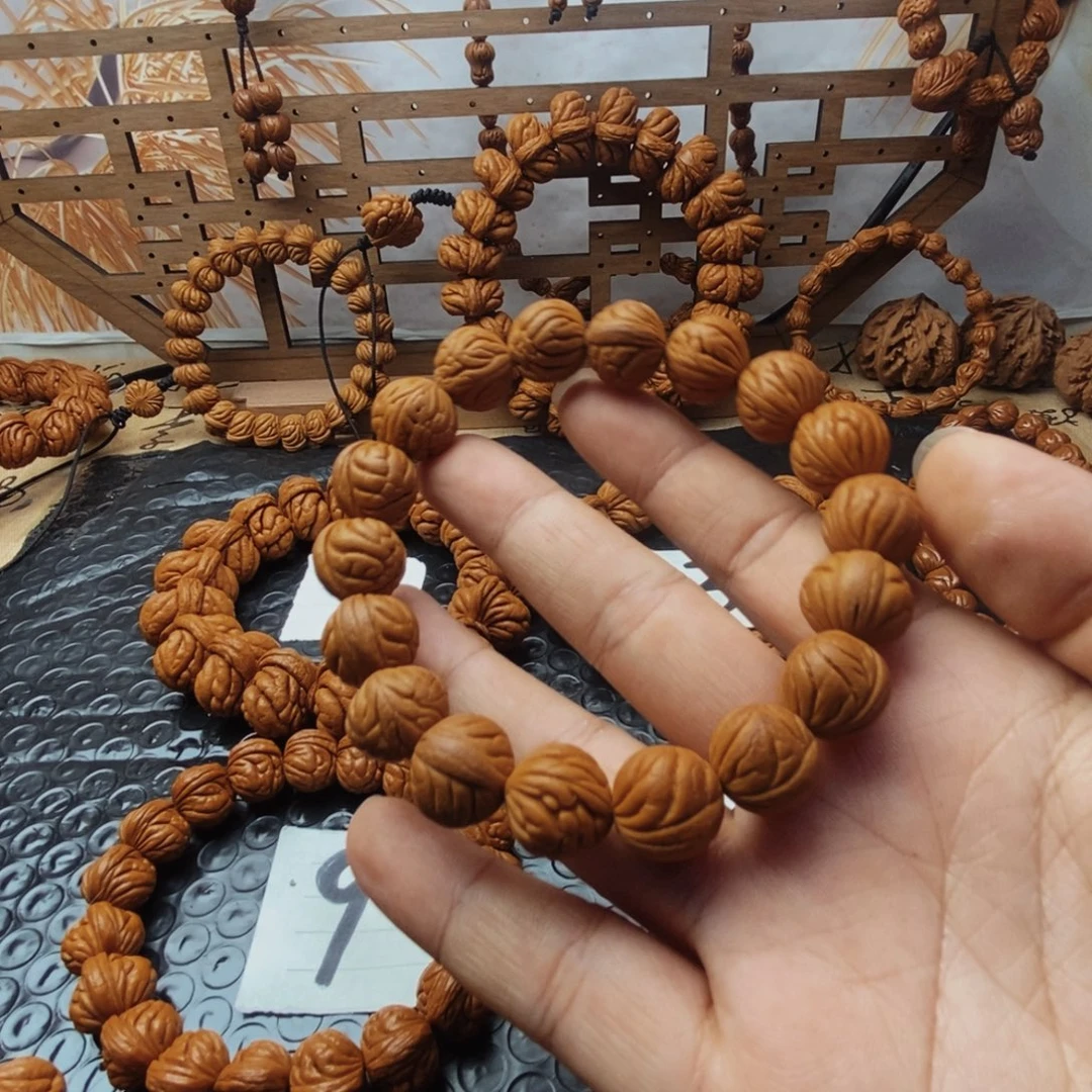 文玩核桃吊坠龙纹桃核