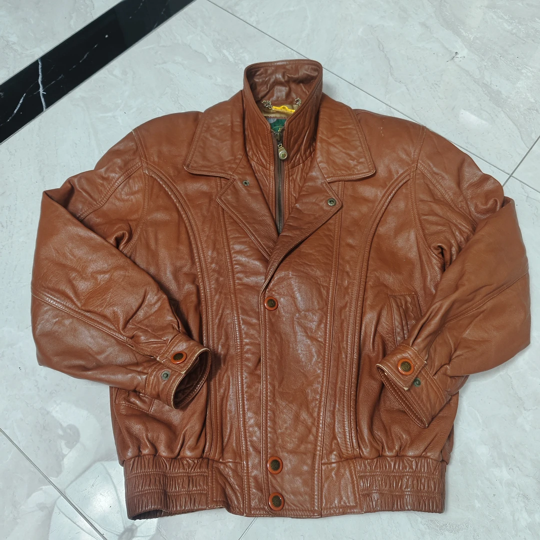 短款做旧标准厚款翻领宽松型皮衣秋季棕色日系硬汉风