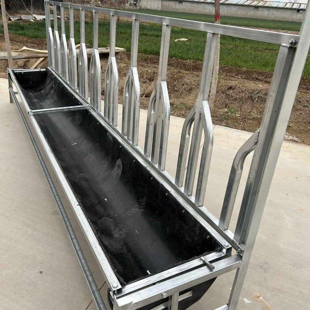 畜牧养殖翻转羊颈羊槽定位槽子加厚输送带羊料反转围栏食槽预防打