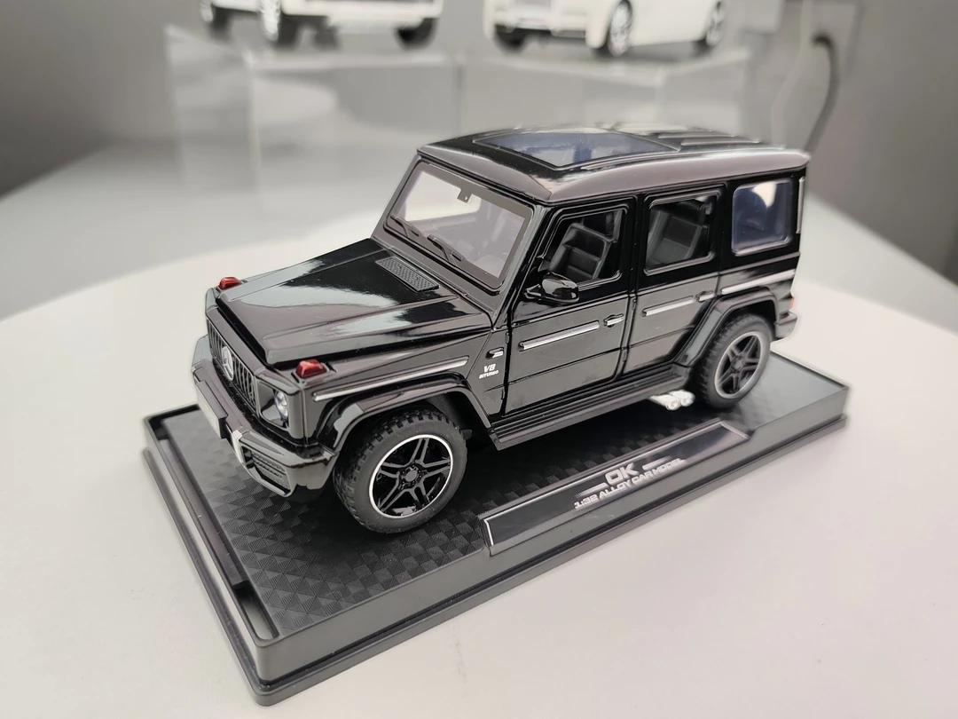 【新款推荐】1:32奔驰G63合金车模型声光回力功能玩具车模摆件