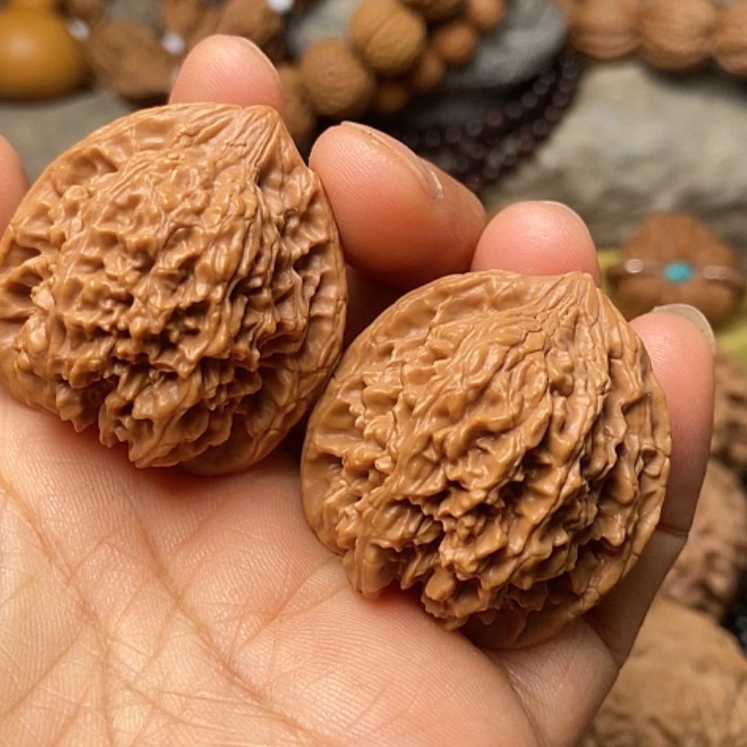 【闪购商品】文玩核桃把件满天星狮子头36