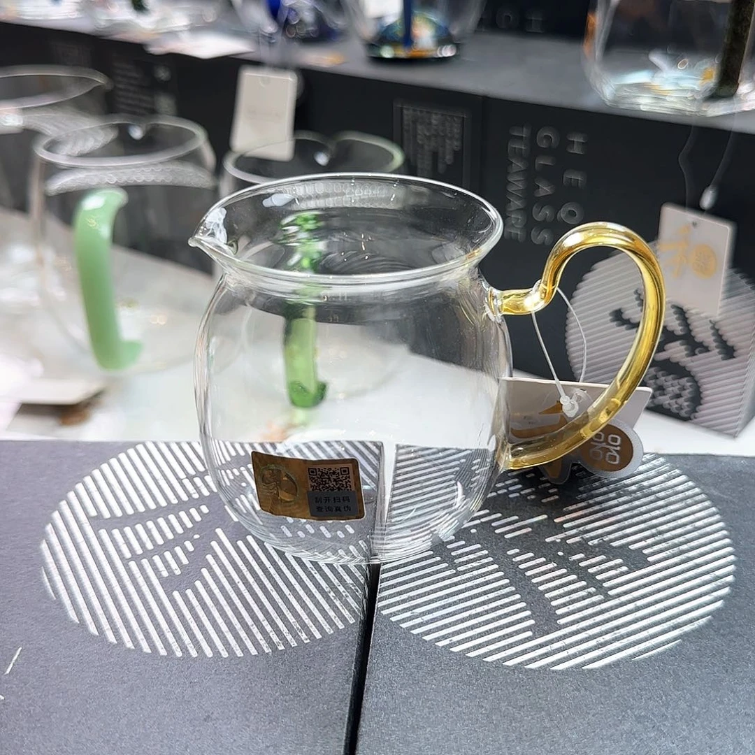 禾器浅黄色美满公道杯