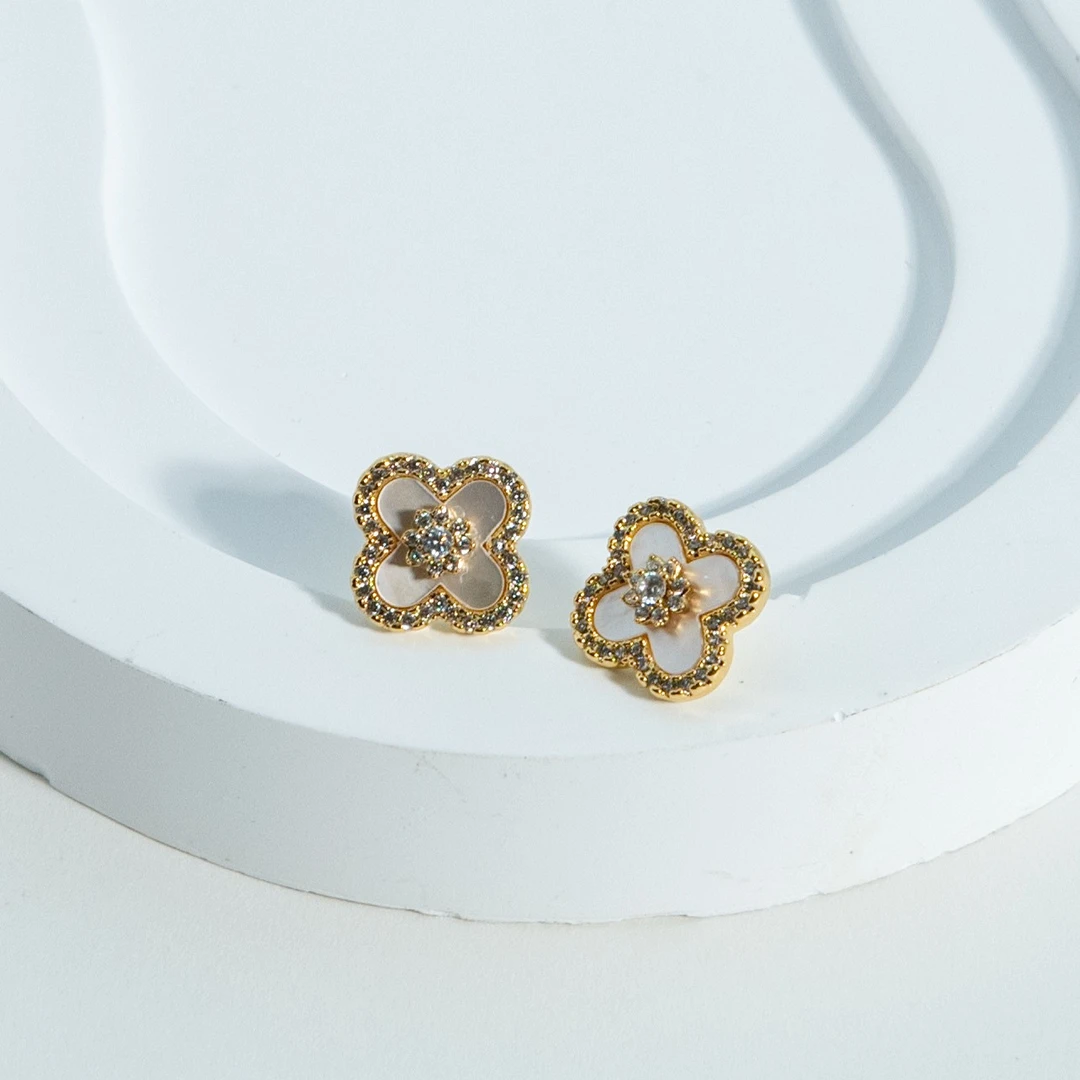 黄铜耳饰 简约轻奢四叶草耳环珠宝饰品精致时尚金色百搭金气质